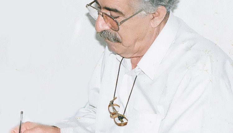 منوچهر آتشی